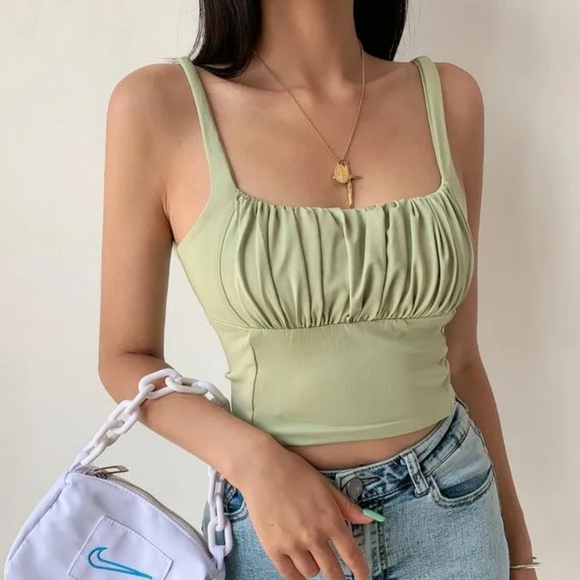 Yesstyle Livie Ruched Crop Top Green Size M Pre-owned - Picture 1 of 5